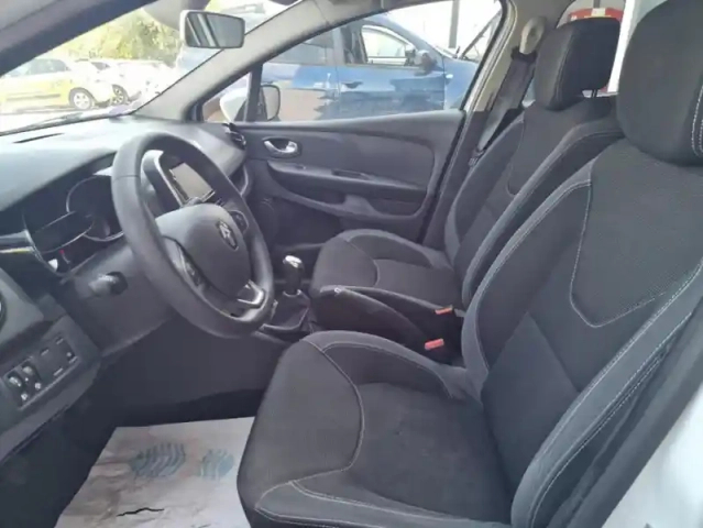 Renault Clio iv trend energy tce 90 — photo 11