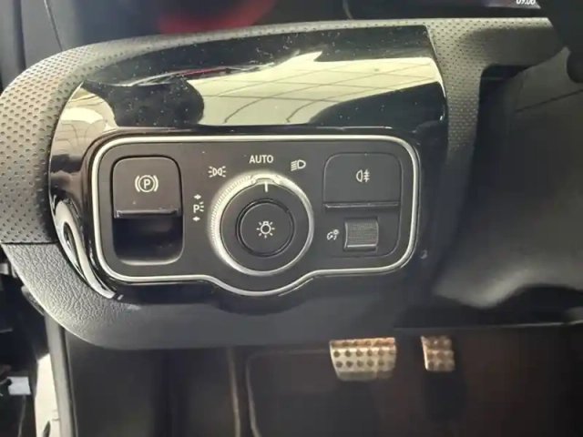 Mercedes Classe A 250 e hybrid eq amg line — photo 14