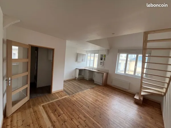 08 F2 FAC DE DROIT duplex