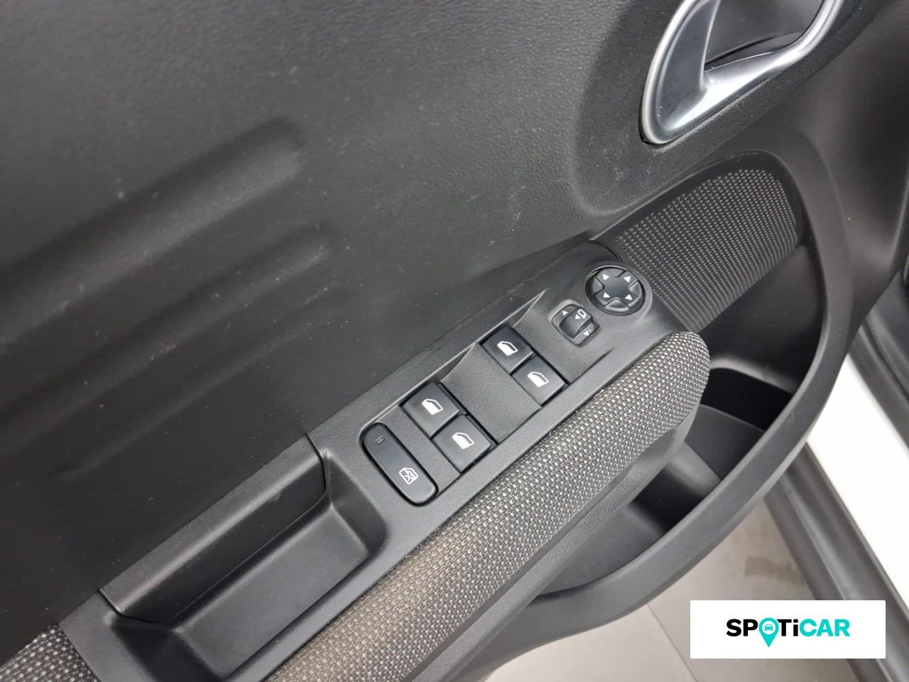 Citroën C3 Aircross bluehdi 120ch s&s shine eat6 e6.d 133g — photo 19