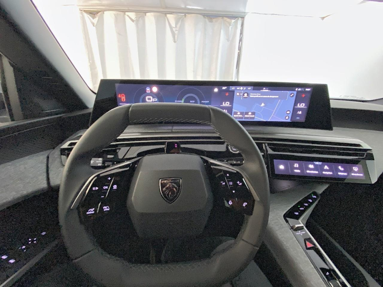 Peugeot 3008 hybrid 145 e-dcs6 allure — photo 12