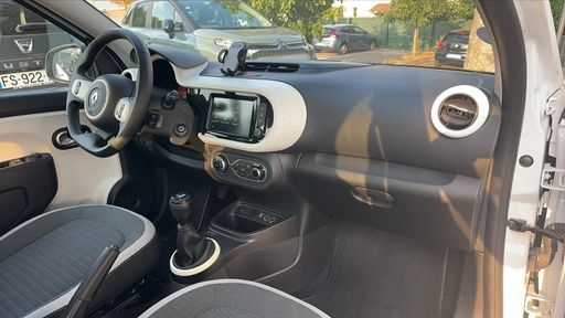 Renault Twingo 1.0 SCe 65 - Equilibre – 2022 – 24033 km – Essence – Boîte Manuelle — photo 10