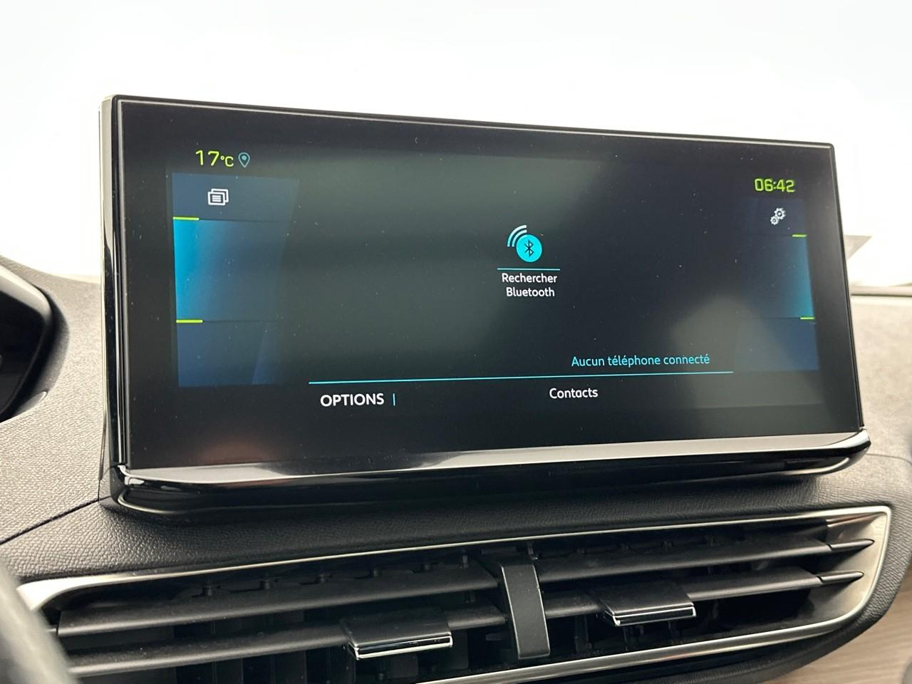 Peugeot 3008 hybrid 225 e-eat8 gt pack — photo 24