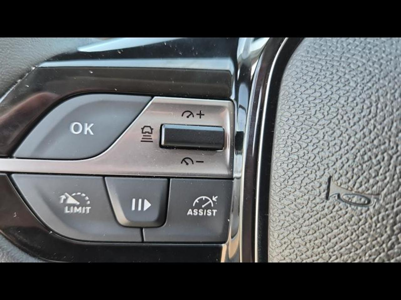 Peugeot 408 phev 225ch allure pack e-eat8 — photo 25
