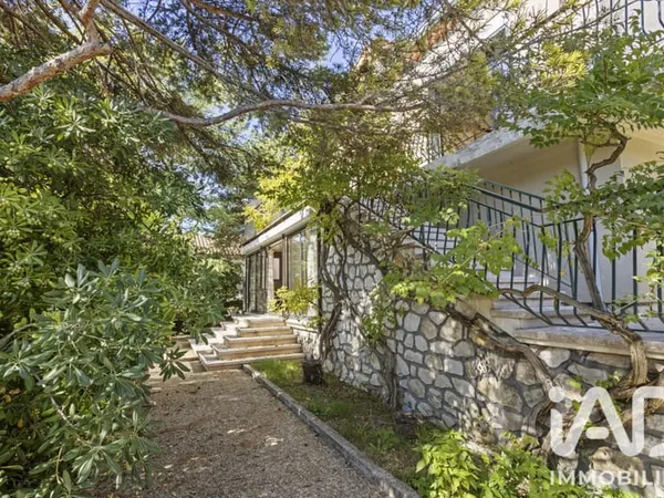 Maison 7 pièces 188 m²