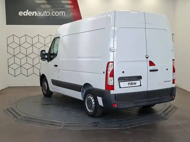 Renault Master fgn trac f3300 l1h2 dci 135 — photo 3