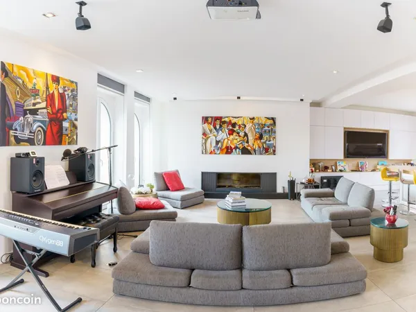 Villa 9 pièces 250 m²