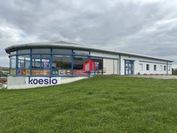 Local commercial 1323 m²