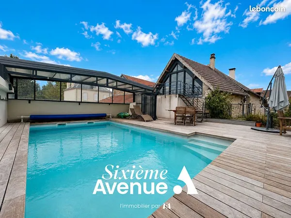 Maison 7 pièces 165 m²