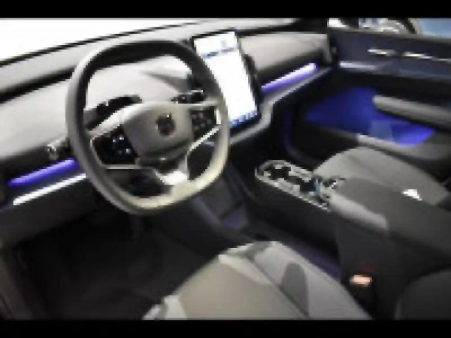Volvo Ex30 single extended range 272ch ultra — photo 11