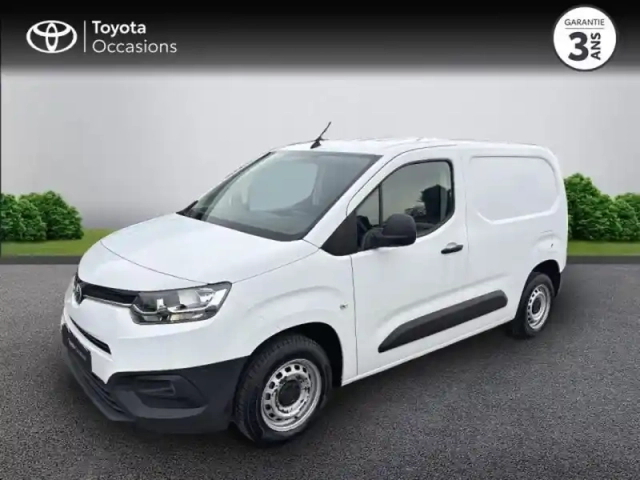 Toyota Proace city medium 100 d-4d dynamic rc23