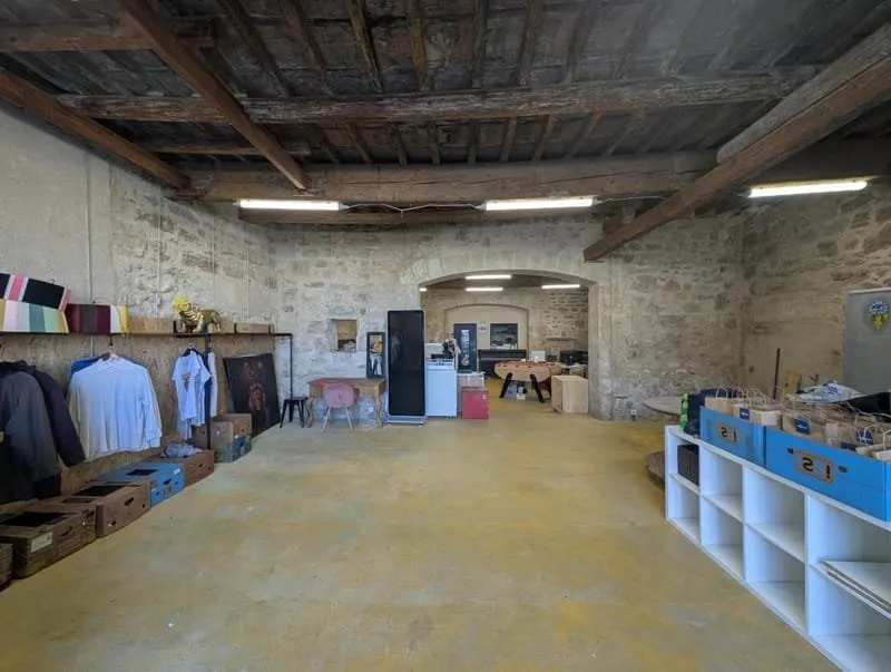 Photo 1