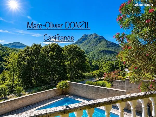 Villa 7 pièces 210 m²