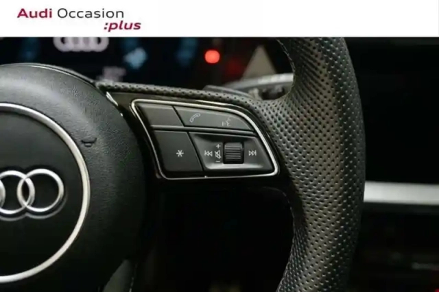 Audi A3 35 tfsi mild hybrid 150 s tronic 7 s line — photo 6