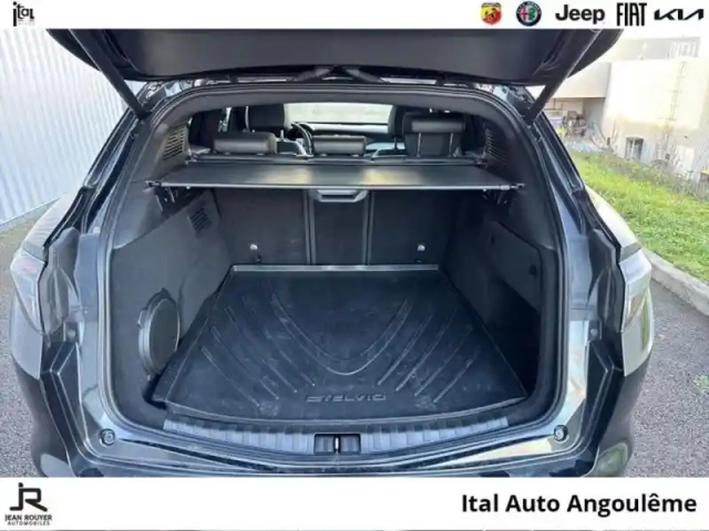 Alfa Romeo Stelvio 2.2 diesel 160ch competizione at8 — photo 6