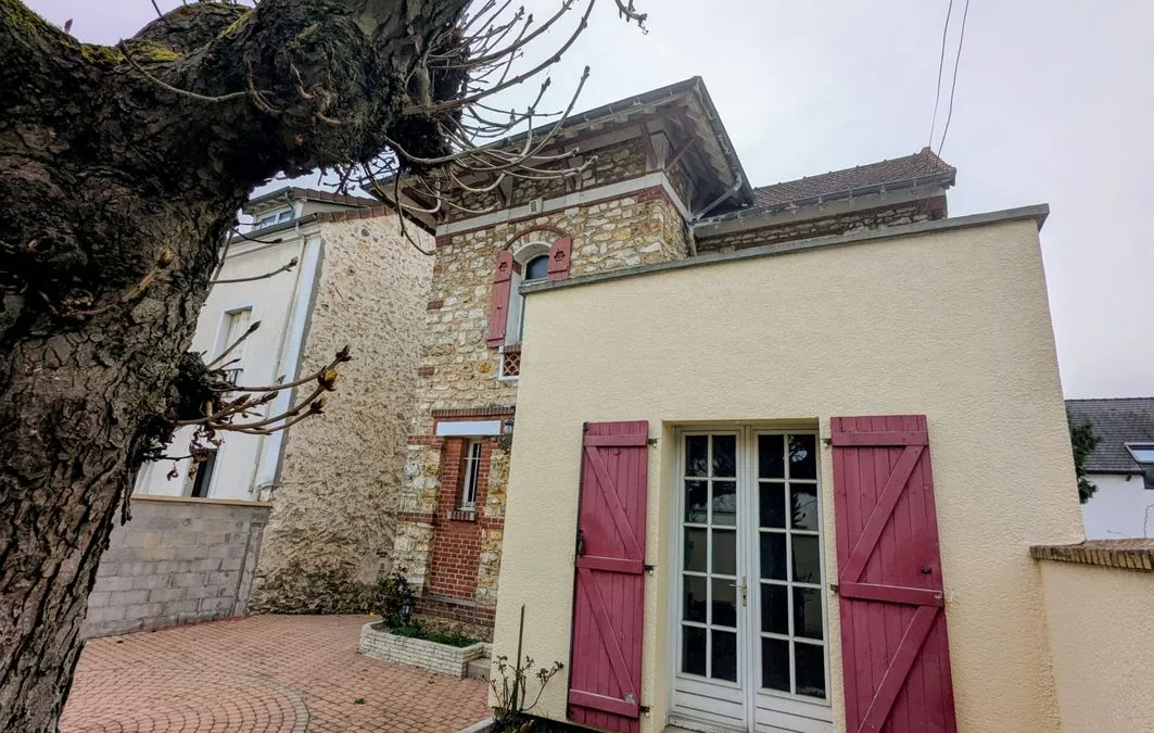 Photo 1