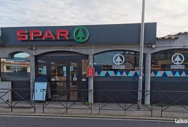 Commerce Vente Sainte-Marie-la-Mer 300m² 235000€