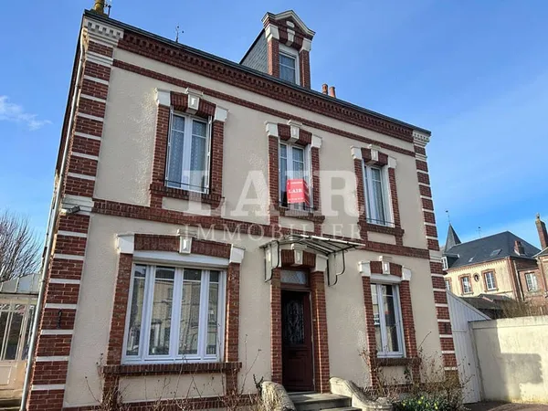 Maison 7 pièces 162 m²