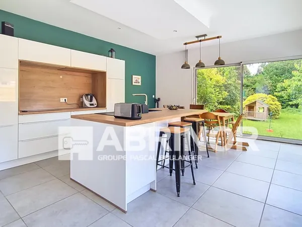 Maison 5 pièces 137 m²