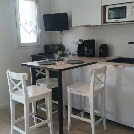 Studio meublé avec balcon en centre ville de dinard