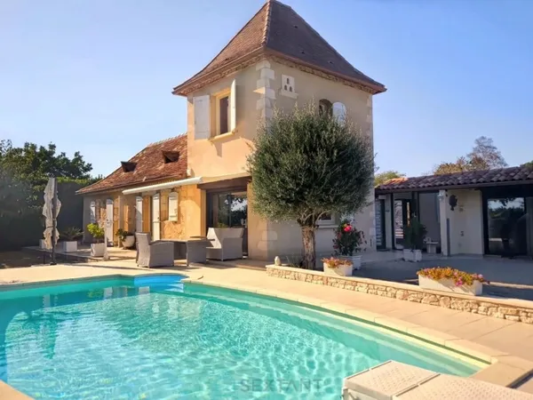Maison 7 pièces 146 m²