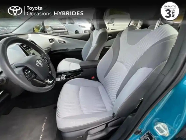 Toyota Prius rechargeable 122h dynamic pack premium my21 — photo 11