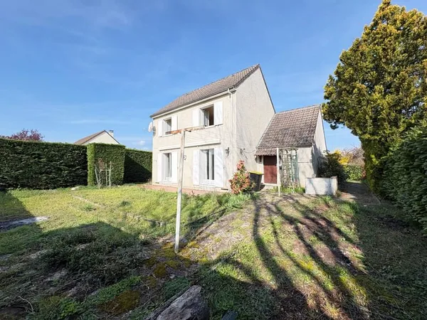 Maison à rénover Aux portes de Roanne, sur la commune de V