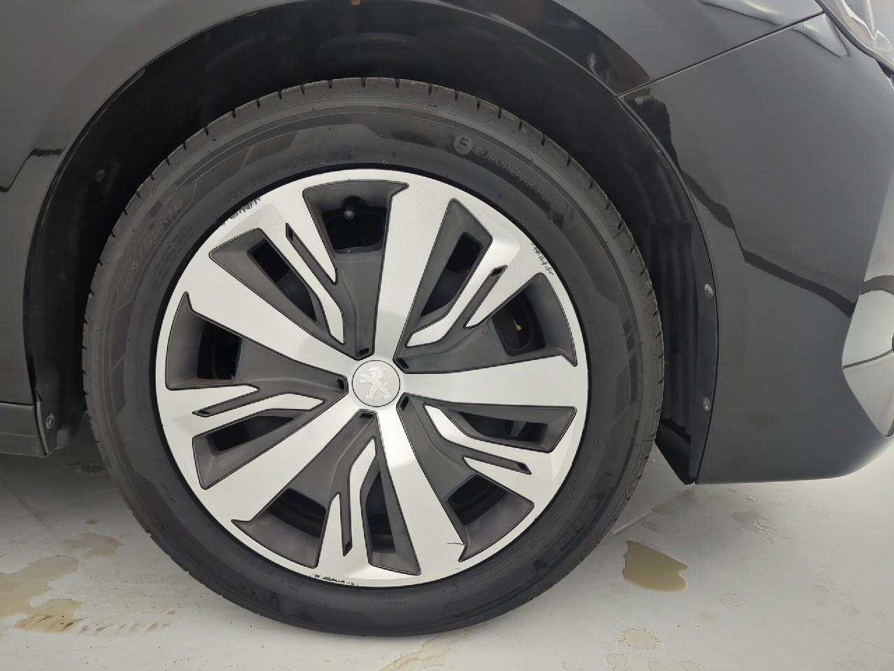 Peugeot 208 puretech 100 s&s bvm6 active — photo 31