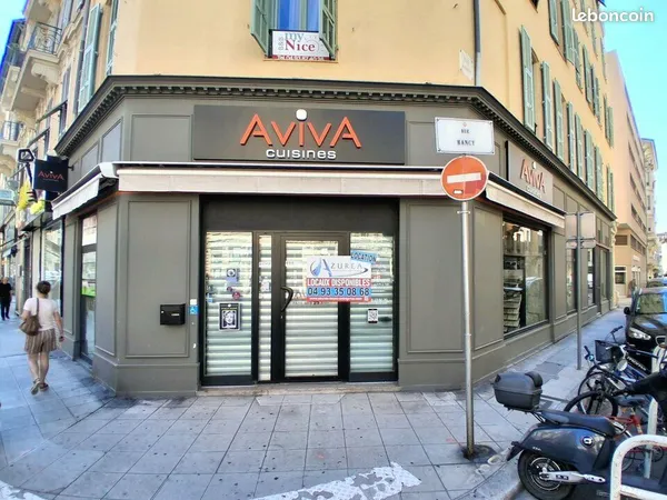 LOCAL COMMERCIAL 128 m² NICE