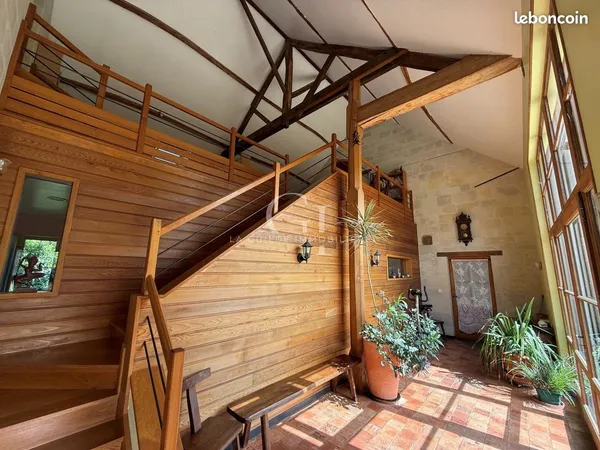 Maison 9 pièces 271 m²