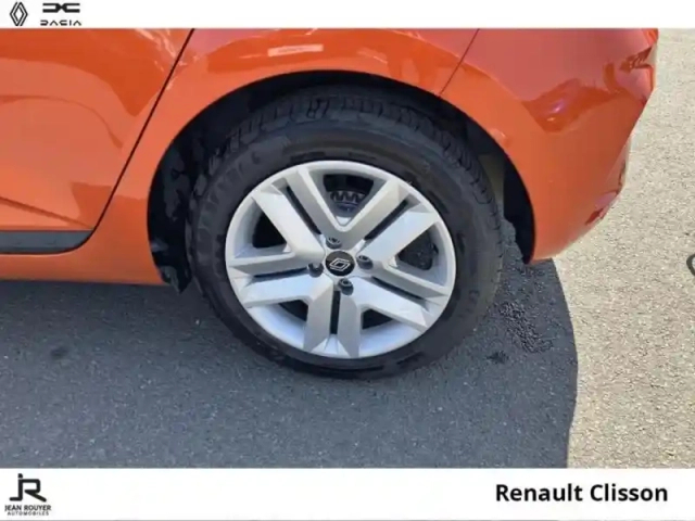 Renault Clio tce 90ch evolution — photo 8