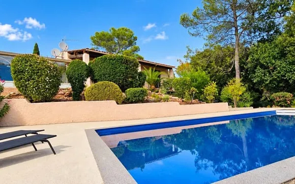 Villa T5 avec piscine à Roquebrune Sur Argens 83520.