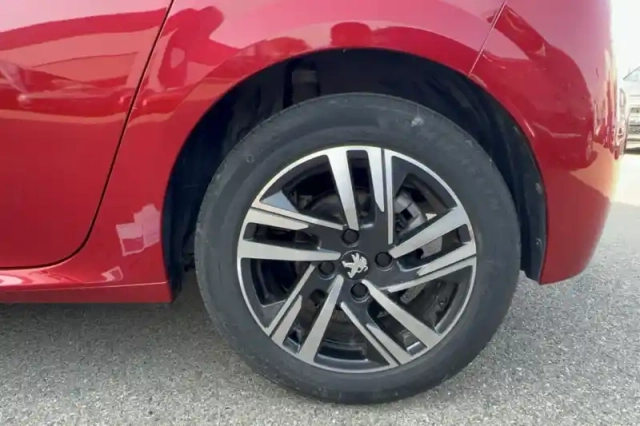 Peugeot 208 puretech 100 s&amp;s bvm6 — photo 26