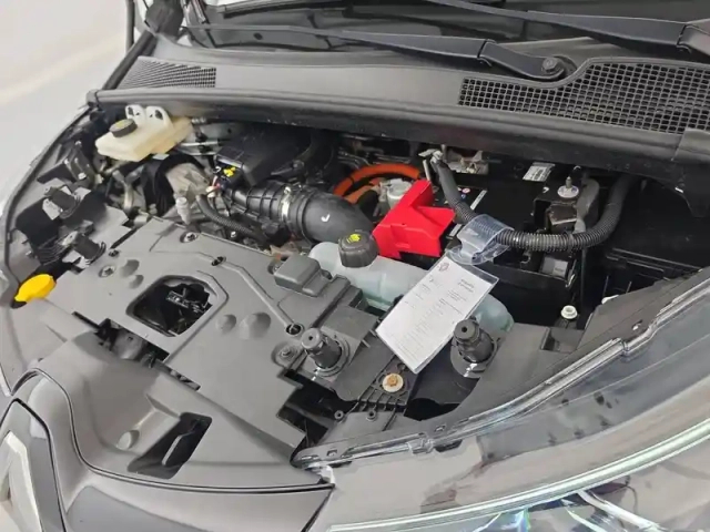 Renault Zoé zoe r110 — photo 61