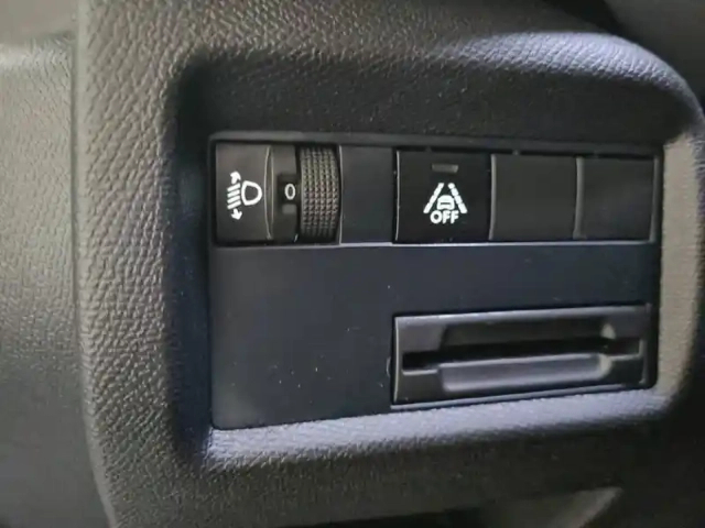 Citroën C5 Aircross puretech 130 s&amp;s bvm6 — photo 100
