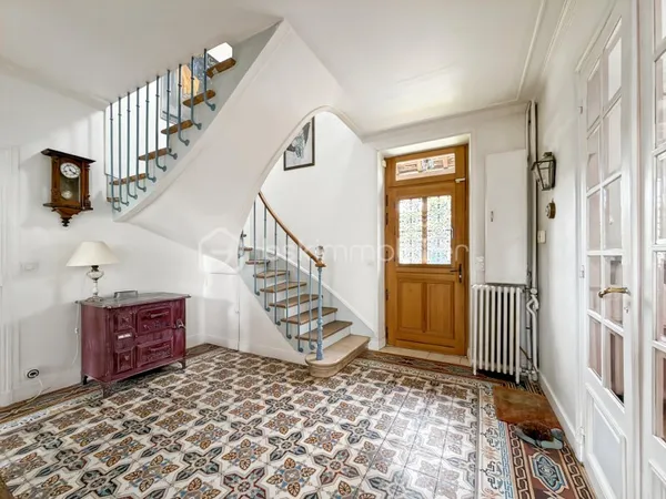 Maison 7 pièces 180 m²