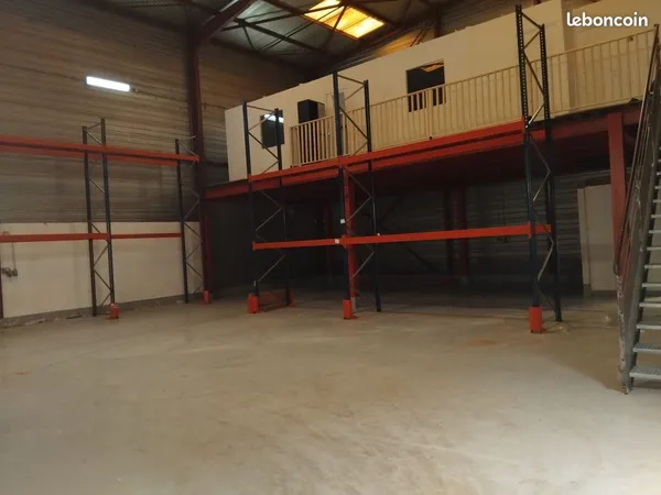 Local d'activite 375m2,entrepot ,local commercial
