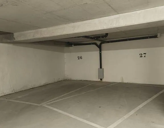 Garage/Parking
