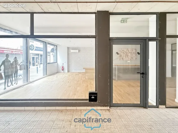 Local bureaux 72 m²
