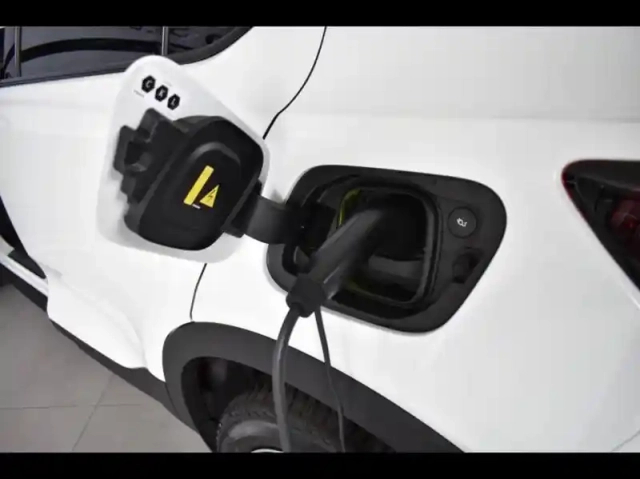 Volvo C40 e single extended range 252ch plus — photo 13