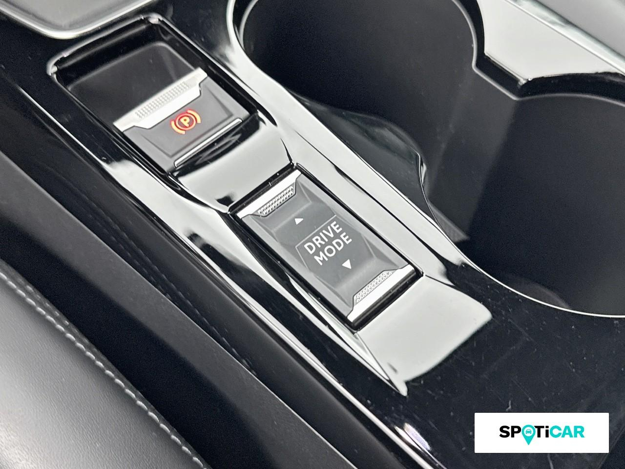 Peugeot 2008 1.2 puretech 130ch s&s gt — photo 17
