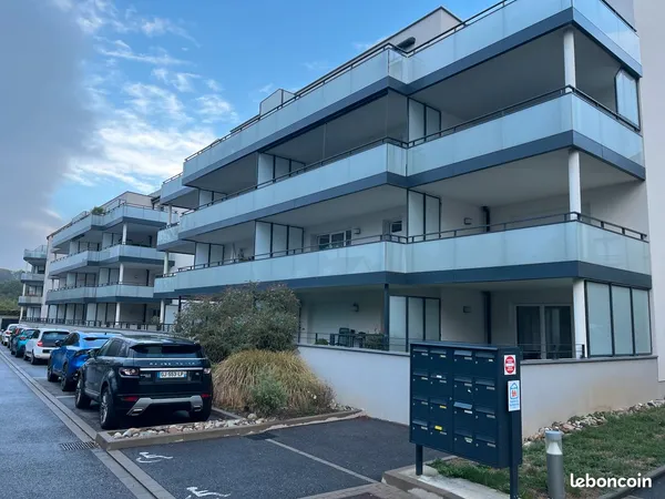 À LOUER - F2 récent de 45 m² avec garage