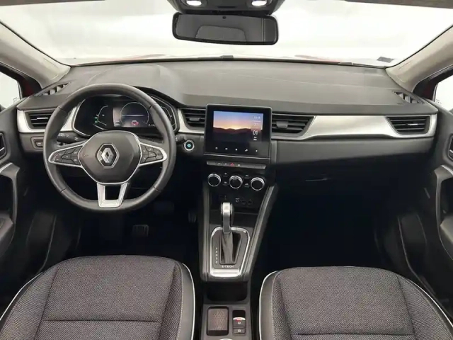Renault Captur e-tech 145 - 21 — photo 29