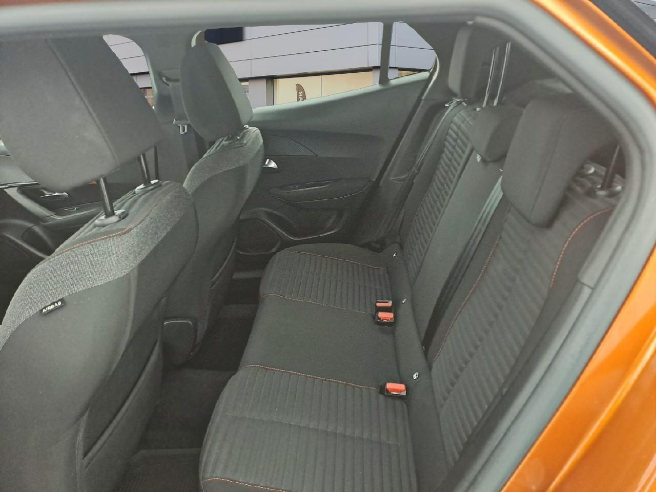 Peugeot 2008 puretech 100 s&s bvm6 active pack — photo 10