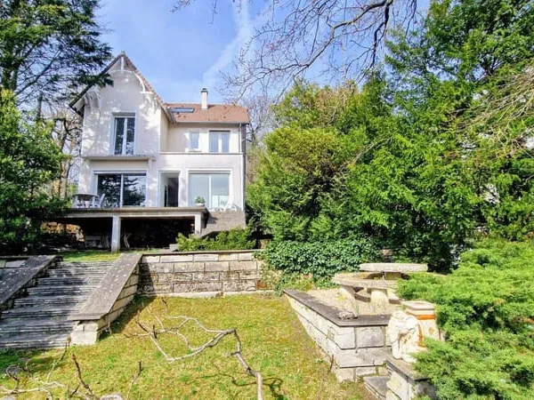 Maison 7 pièces 143 m²