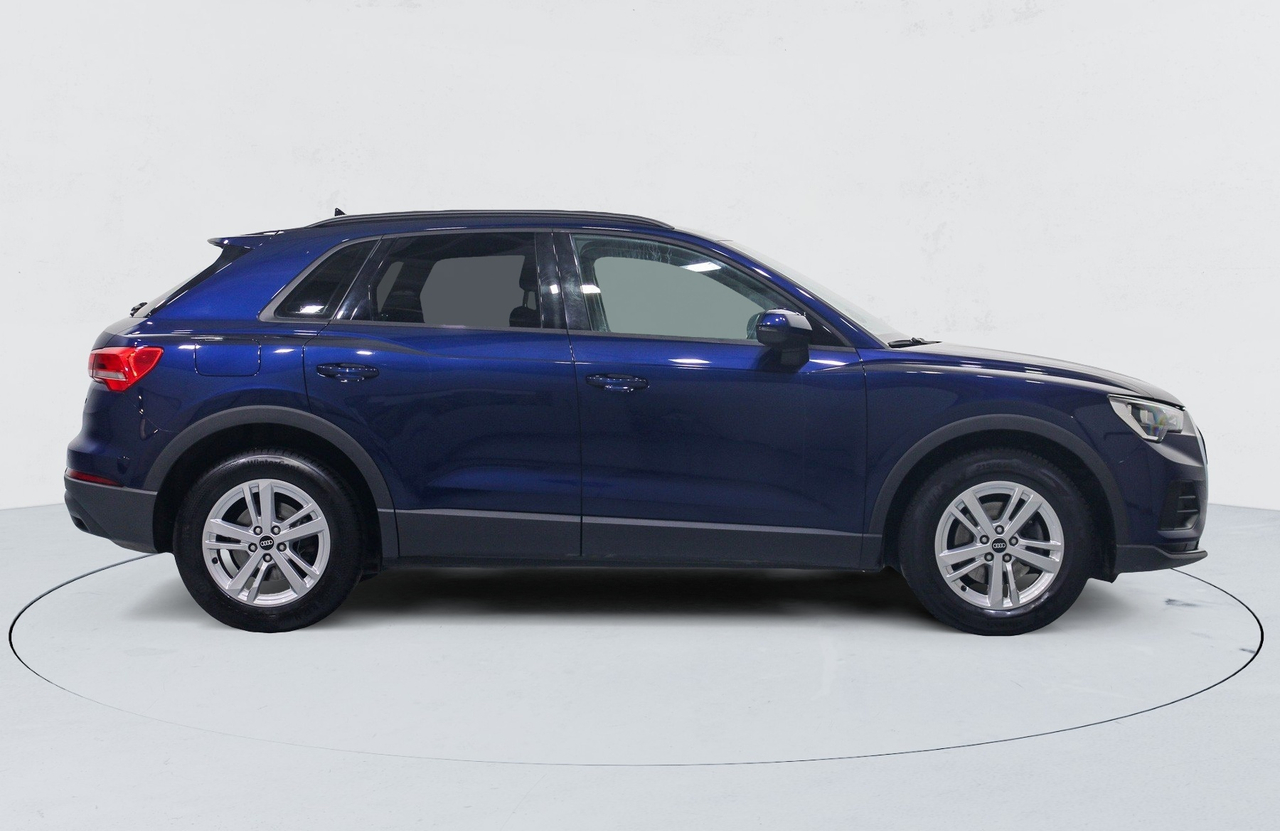 Audi Q3 — photo 8