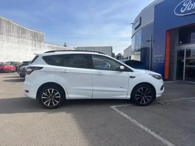 Ford Kuga 2.0 tdci 180ch stop&amp;start st-line 4x4 powershift — photo 8