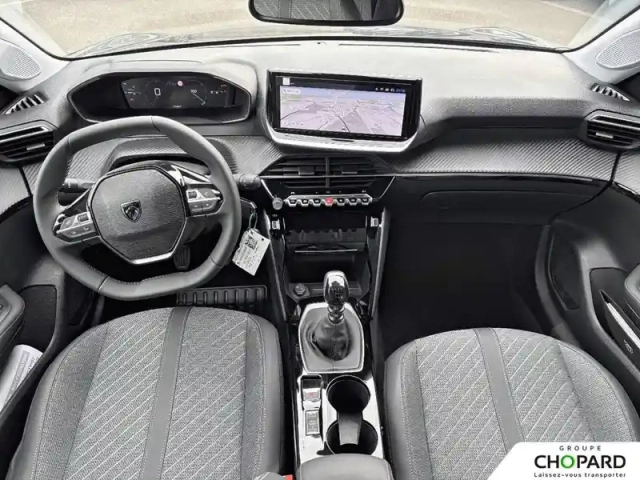 Peugeot 208 turbo 100 ch bvm6 — photo 12