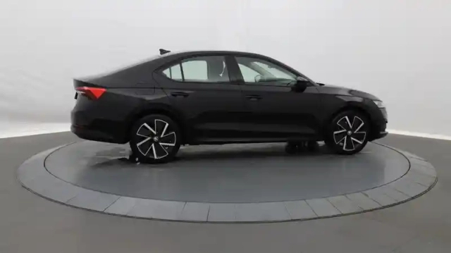 Skoda Octavia 1.4 tsi phev iv 204 ch dsg6e business — photo 6