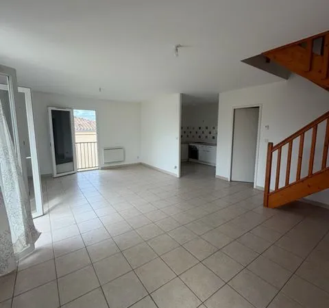 Maison Location Branne 4p 82m² 865€